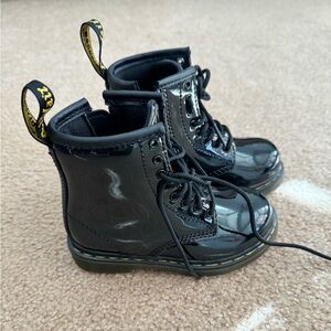 Toddler 8T dr martens black
